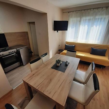 Haus Apartman Zajecar M&L Екстер'єр фото