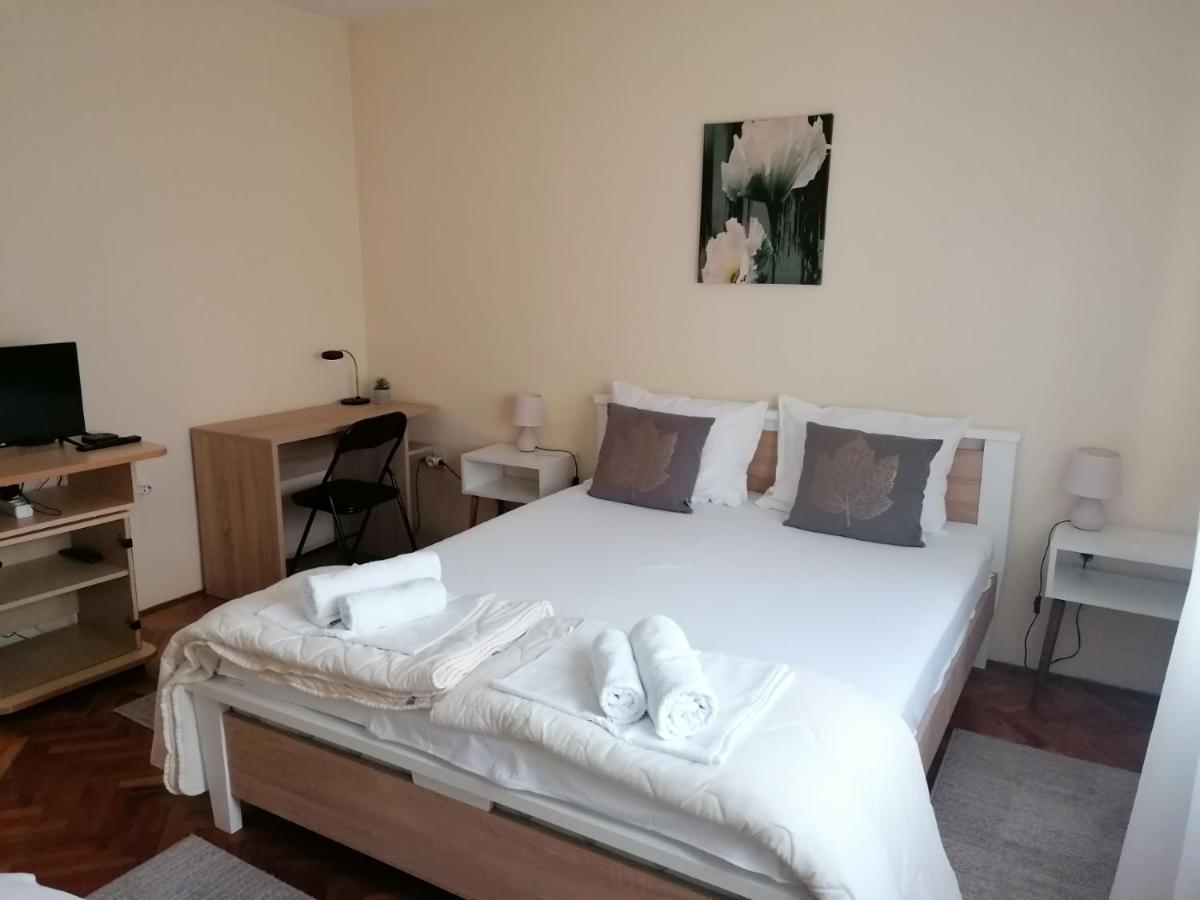 Haus Apartman Zajecar M&L Екстер'єр фото