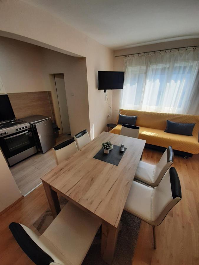 Haus Apartman Zajecar M&L Екстер'єр фото