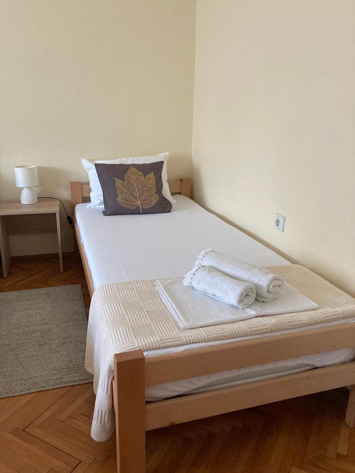 Haus Apartman Zajecar M&L Номер фото