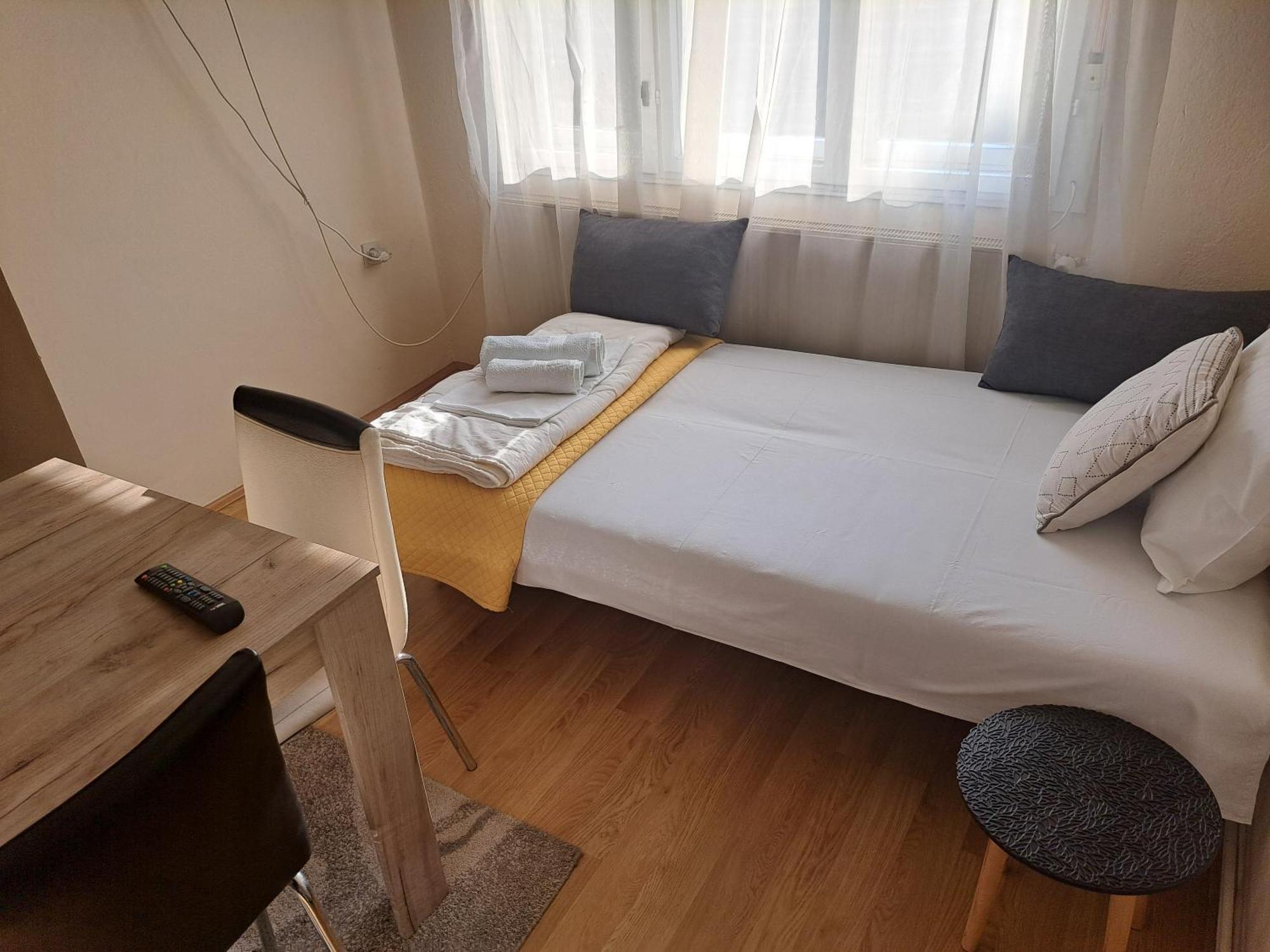 Haus Apartman Zajecar M&L Номер фото
